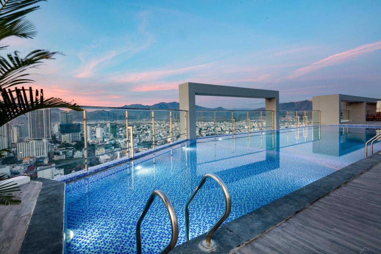 DQua Hotel&Apartment Nha Trang Buitenkant foto