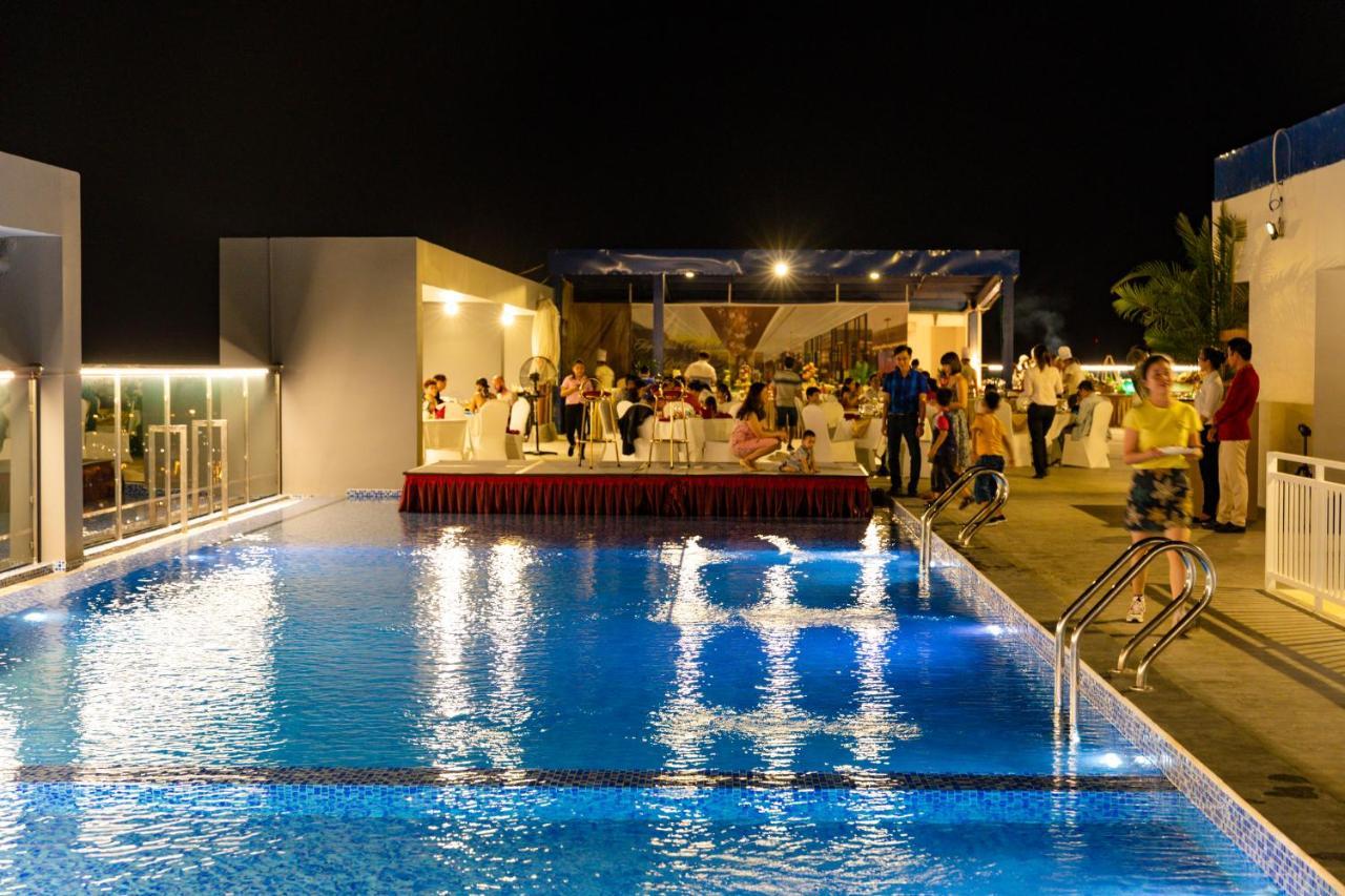 DQua Hotel&Apartment Nha Trang Buitenkant foto