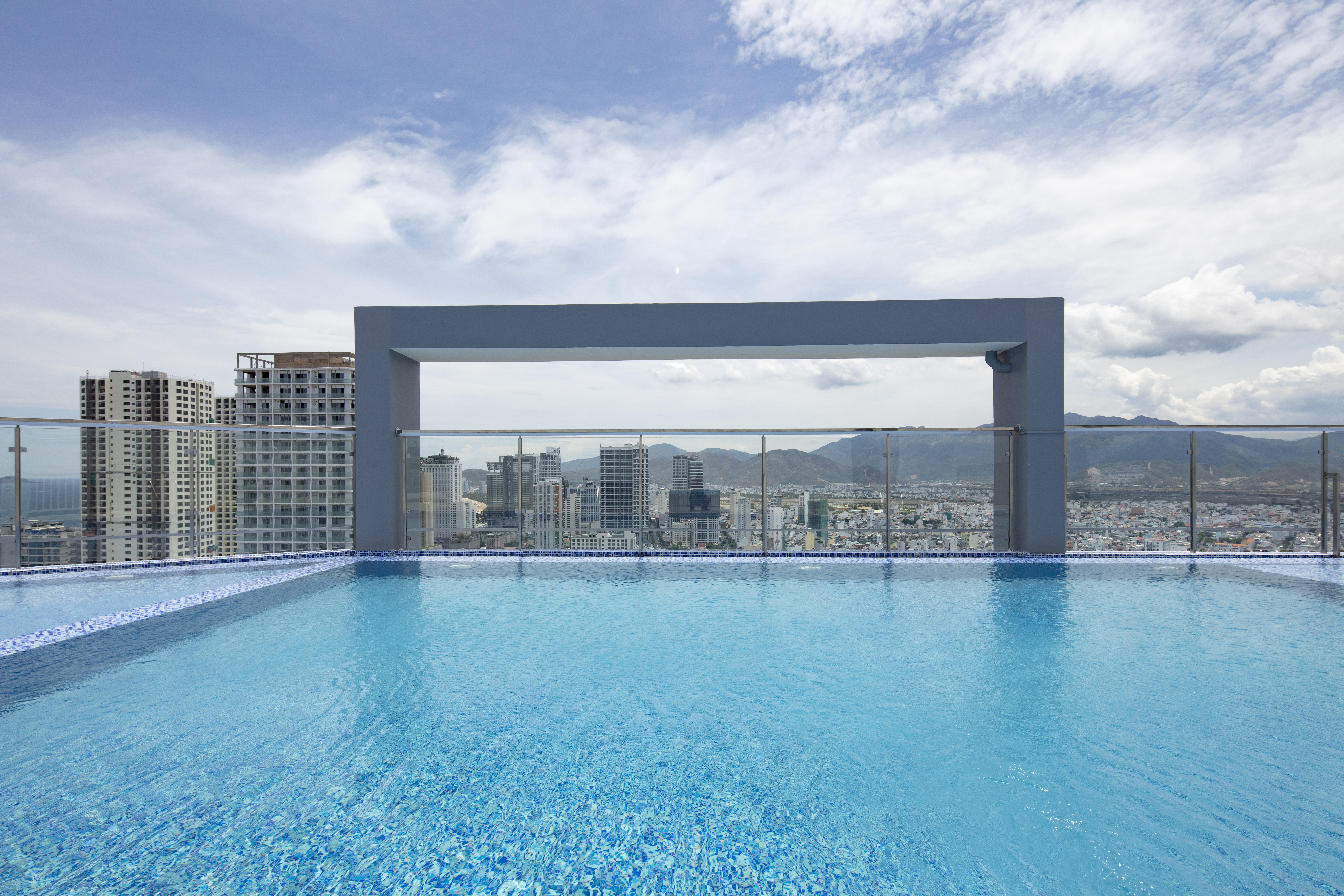 DQua Hotel&Apartment Nha Trang Buitenkant foto